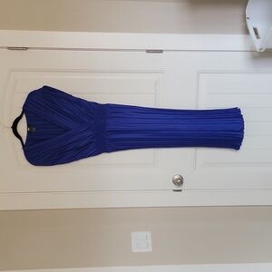 BEAUTIFUL BLUE DRESS